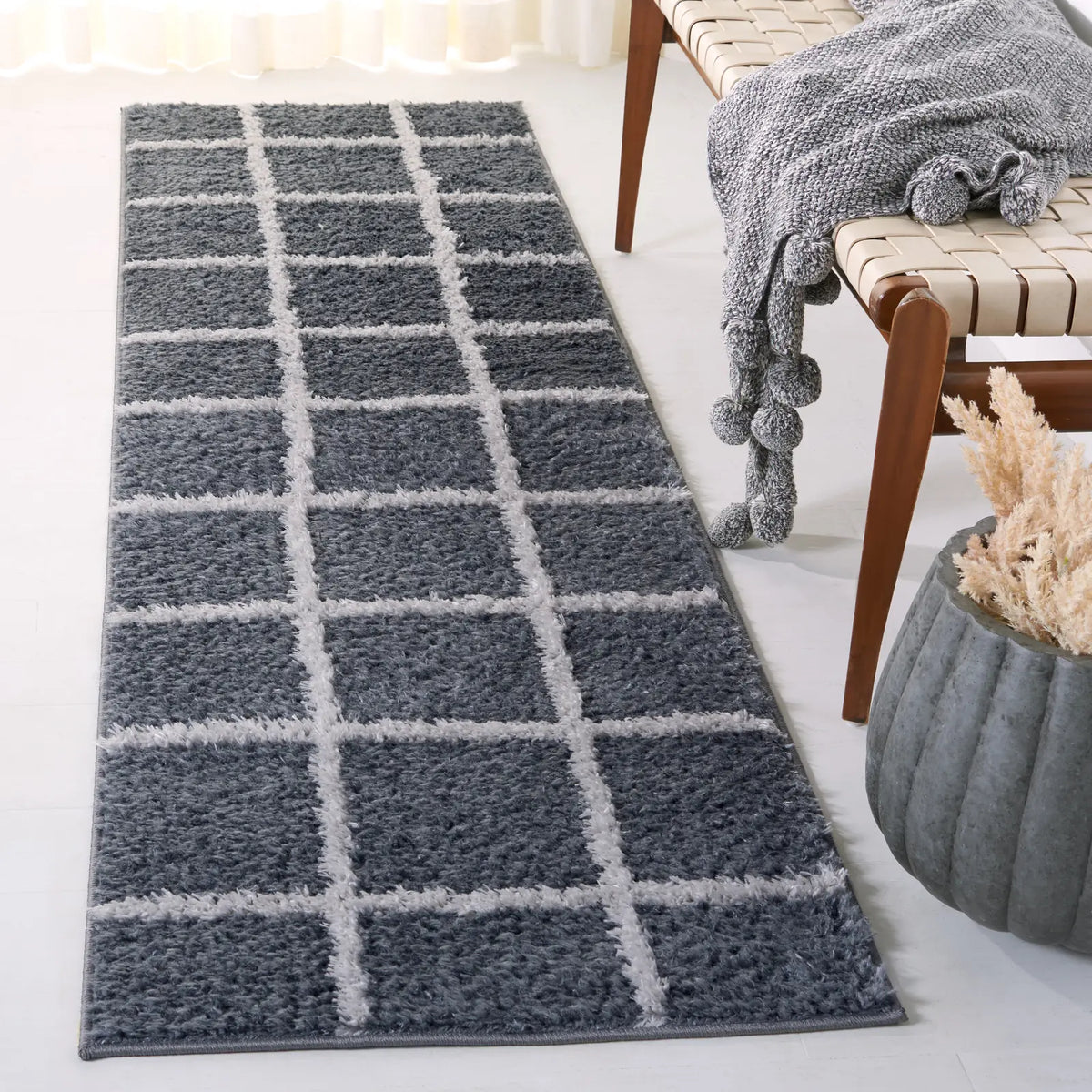 Safavieh Norway 2'-2" x 8'-0" Rug in Dark Grey / Light Grey