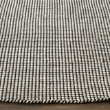 Safavieh Montauk 6'-0" x 6'-0" Rug in Ivory / Black