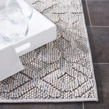 Safavieh Global 4'-0" x 6'-0" Rug in Grey / Ivory