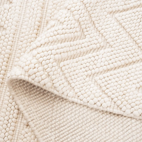 Safavieh Natura 4'-0" x 6'-0" Rug in Ivory