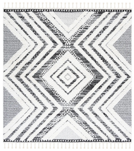 Safavieh Moroccan Tassel Shag 6'-7" x 6'-7" Rug in Ivory / Grey