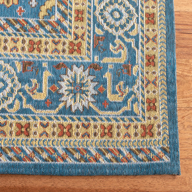Safavieh Classic Vintage 5'-0" x 8'-0" Rug in Blue / Gold