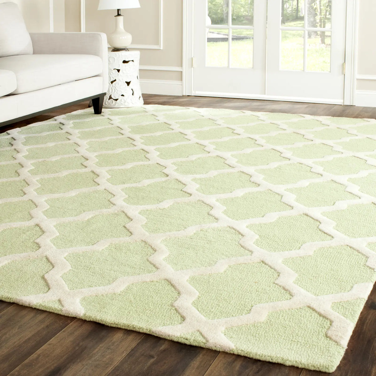 Safavieh Cambridge 10'-0" x 14'-0" Rug in Light Green / Ivory
