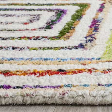Safavieh Nantucket 2'-3" x 6'-0" Rug in Ivory