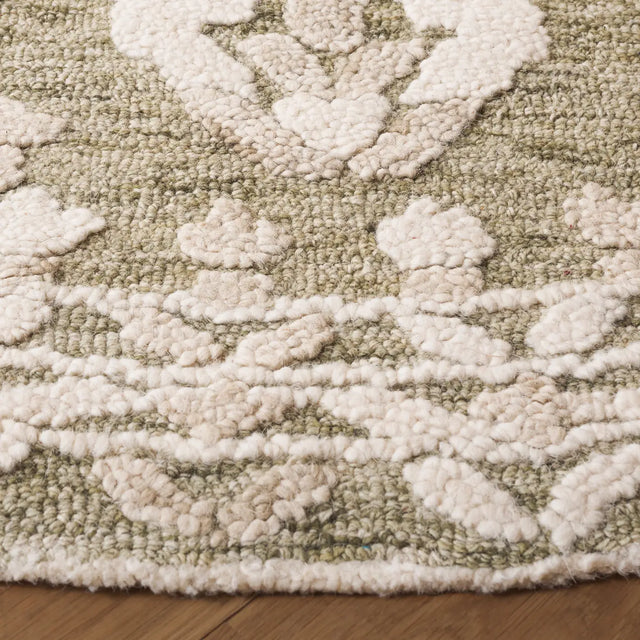 Safavieh Marquee 6'-0" x 6'-0" Rug in Green / Ivory