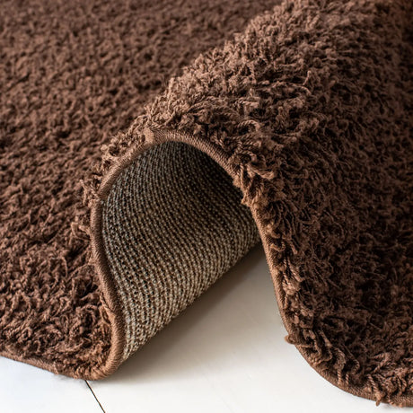 Safavieh Sga-Athens Shag 4'-0" x 6'-0" Rug in Brown