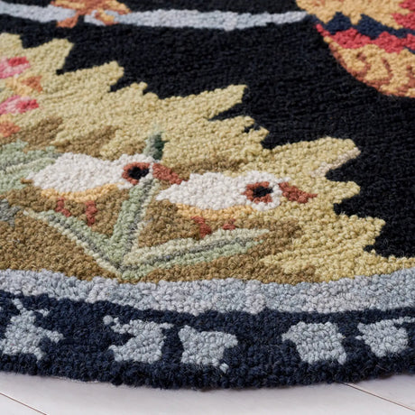 Safavieh Chelsea 5'-6" x 5'-6" Rug in Black
