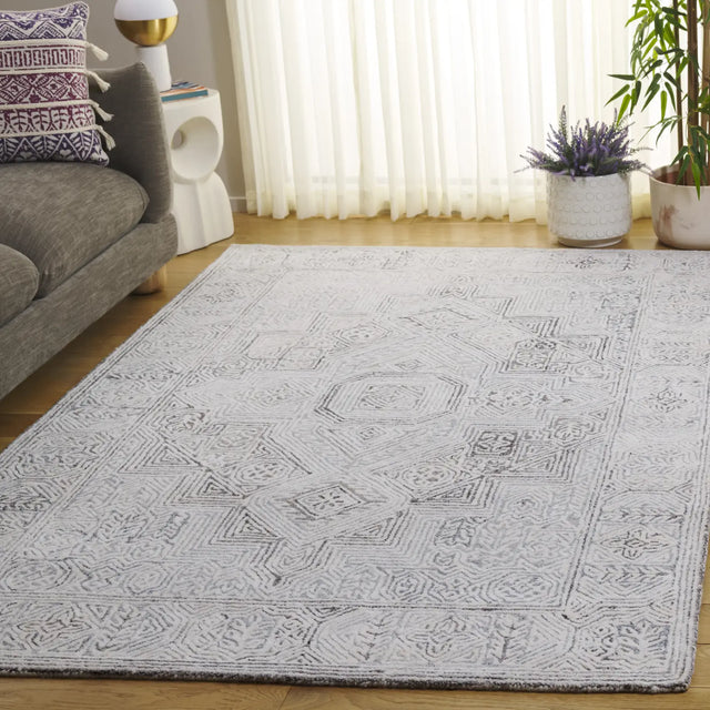 Safavieh Metro 4'-0" x 6'-0" Rug in Grey / Ivory
