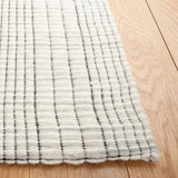 Safavieh Marbella 4'-0" x 6'-0" Rug in Light Grey / Beige