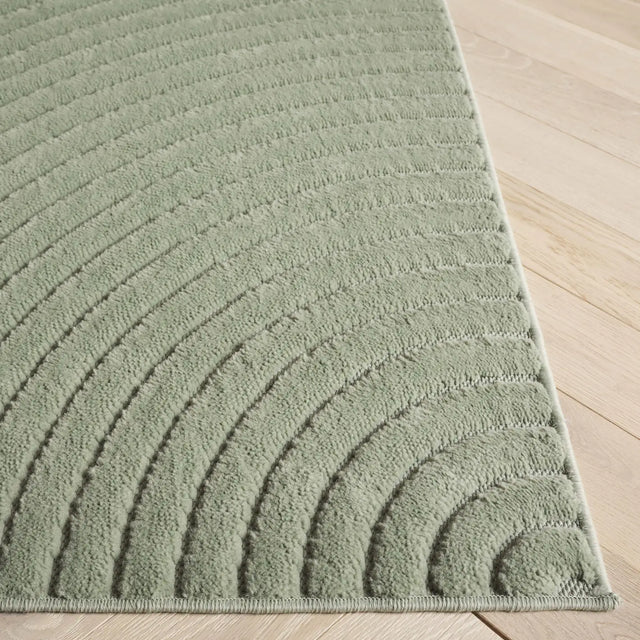 Safavieh Selena 4'-0" x 6'-0" Rug in Green