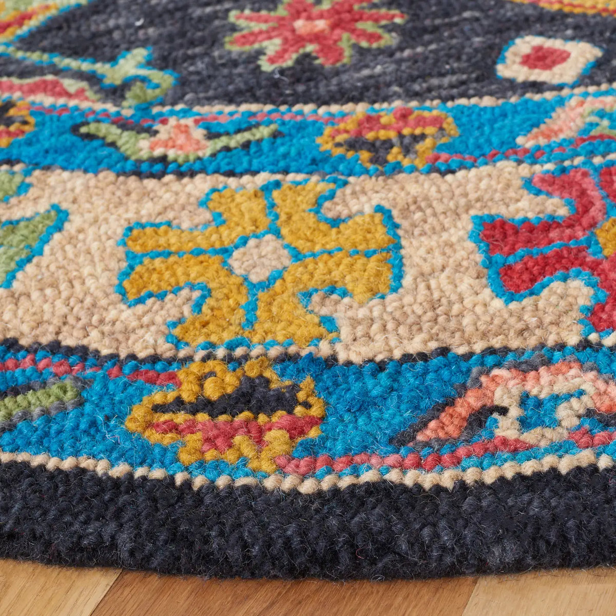 Safavieh Aspen 7'-0" x 7'-0" Rug in Charcoal / Blue