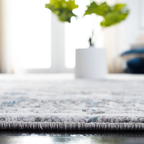 Safavieh Amelia 4'-5" x 6'-5" Rug in Grey / Blue