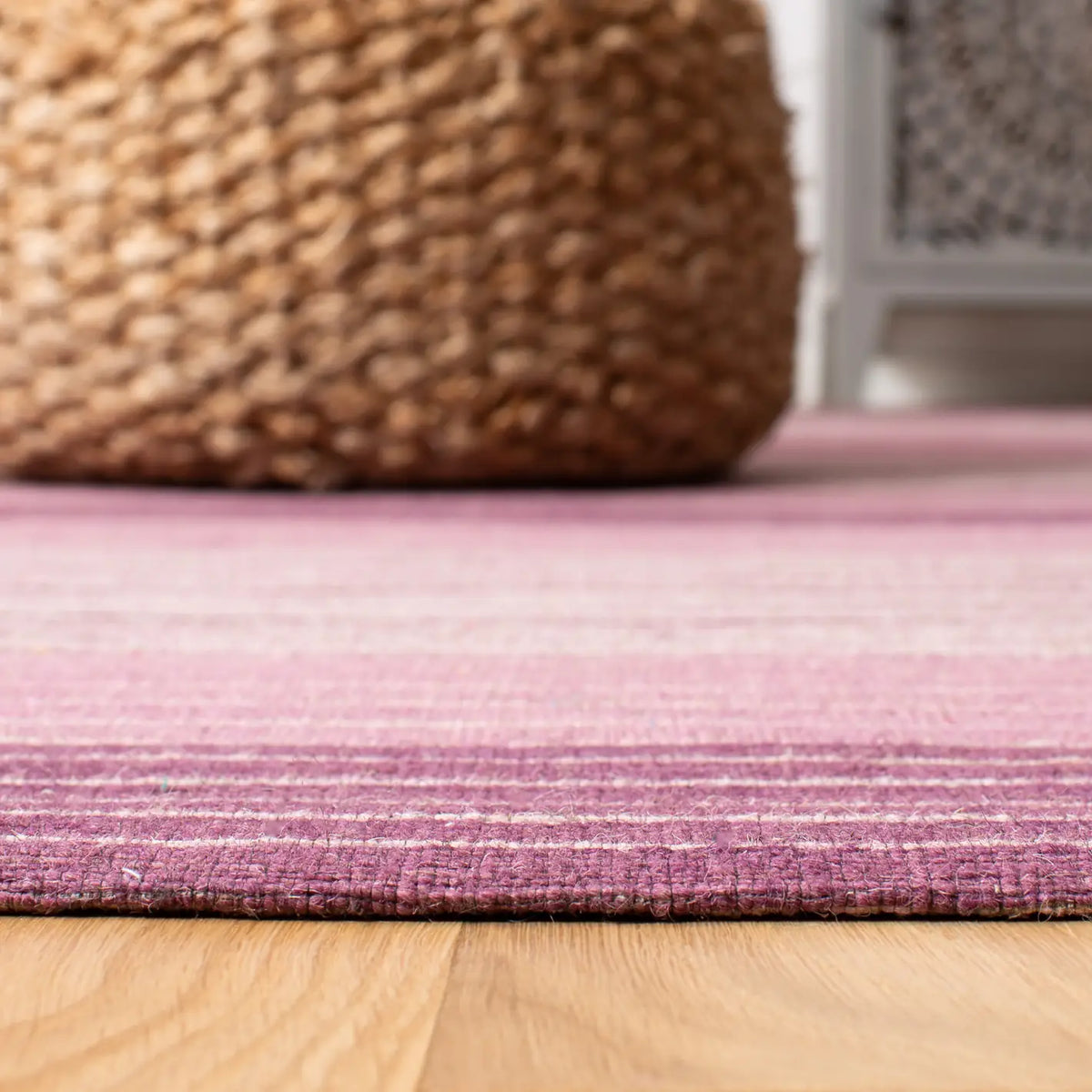 Safavieh Marbella 5'-0" x 8'-0" Rug in Lilac