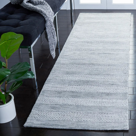 Safavieh Classic Vintage 2'-3" x 8'-0" Rug in Light Grey