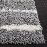 Safavieh Venus Shag 600 4'-0" x 6'-0" Rug in Grey / Ivory