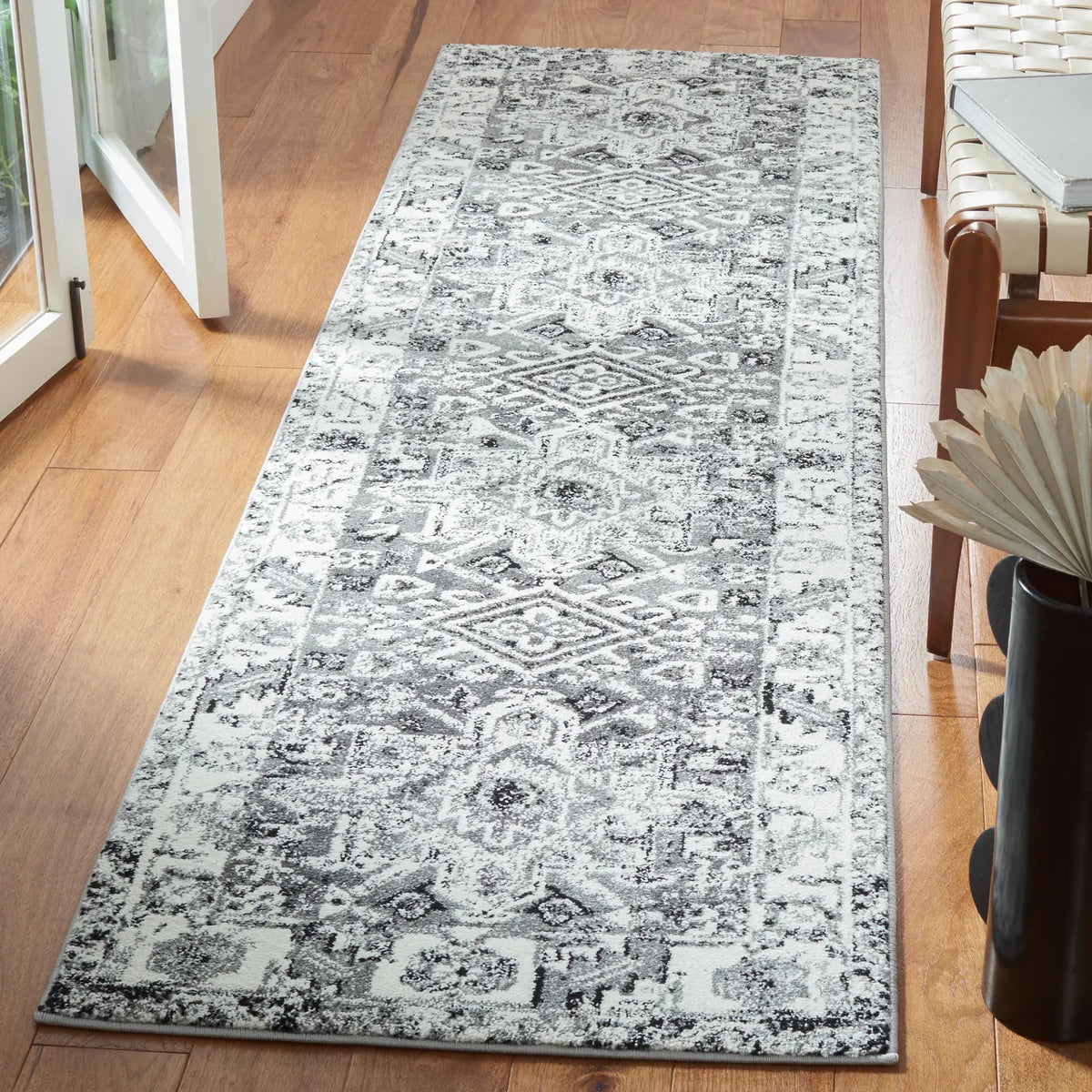 Safavieh Vintage Hamadan 2'-3" x 10'-0" Rug in Grey / Ivory