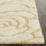 Safavieh Cambridge 2'-6" x 8'-0" Rug in Light Gold / Ivory