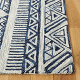 Safavieh Metro 4'-0" x 6'-0" Rug in Blue / Ivory