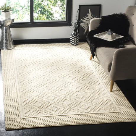 Safavieh Vermont 4'-0" x 6'-0" Rug in Ivory