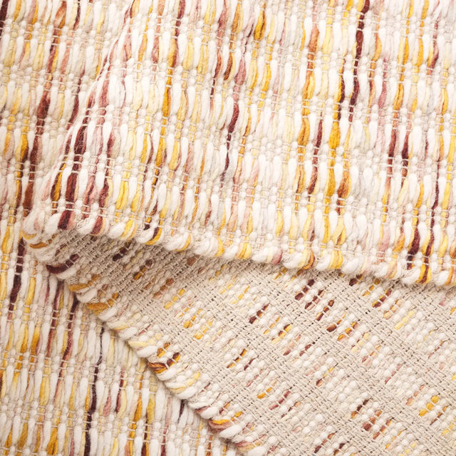 Safavieh Natura 4'-0" x 6'-0" Rug in Gold / Ivory