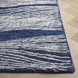 Safavieh Metro 4'-0" x 6'-0" Rug in Navy / Ivory