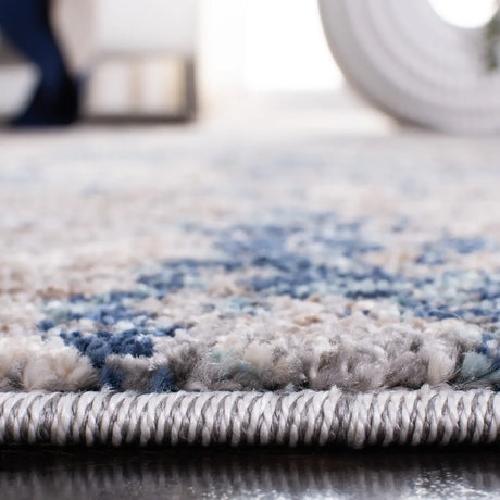 Safavieh Aston 4'-0" x 6'-0" Rug in Grey / Navy