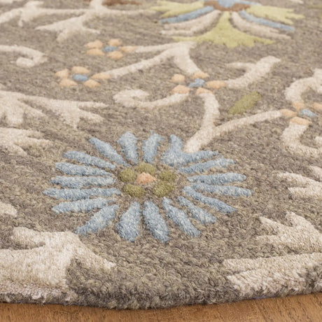 Safavieh Cambridge 6'-0" x 6'-0" Rug in Moss / Multi