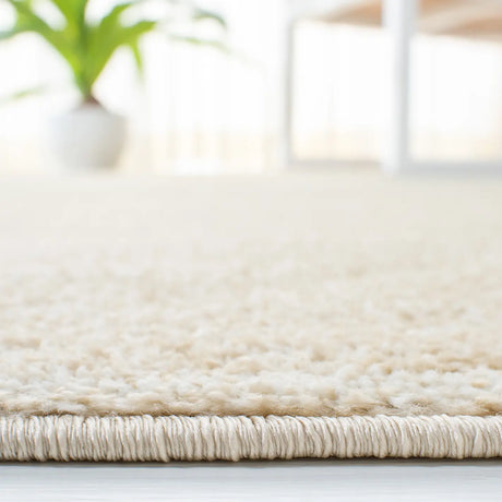 Safavieh Adirondack 4'-0" x 6'-0" Rug in Green / Ivory