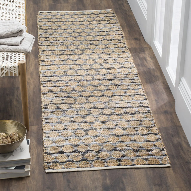 Safavieh Cape Cod 2'-3" x 8'-0" Rug in Black / Natural