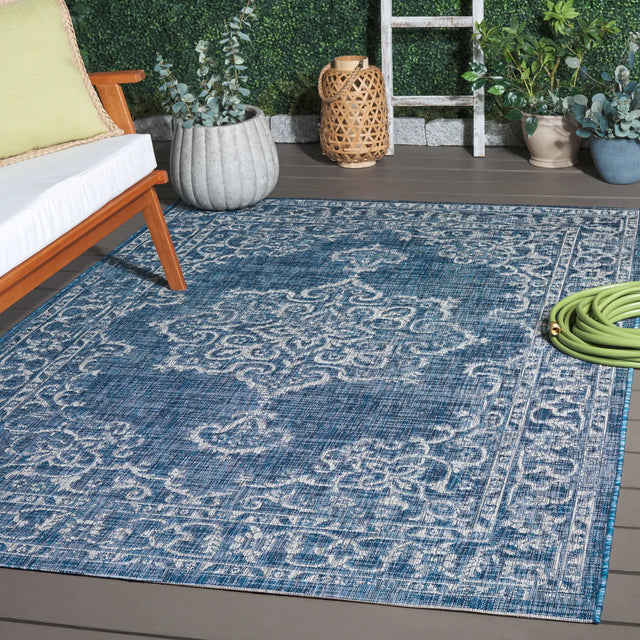 Safavieh Courtyard 5'-3" x 7'-7" Rug in Navy / Grey