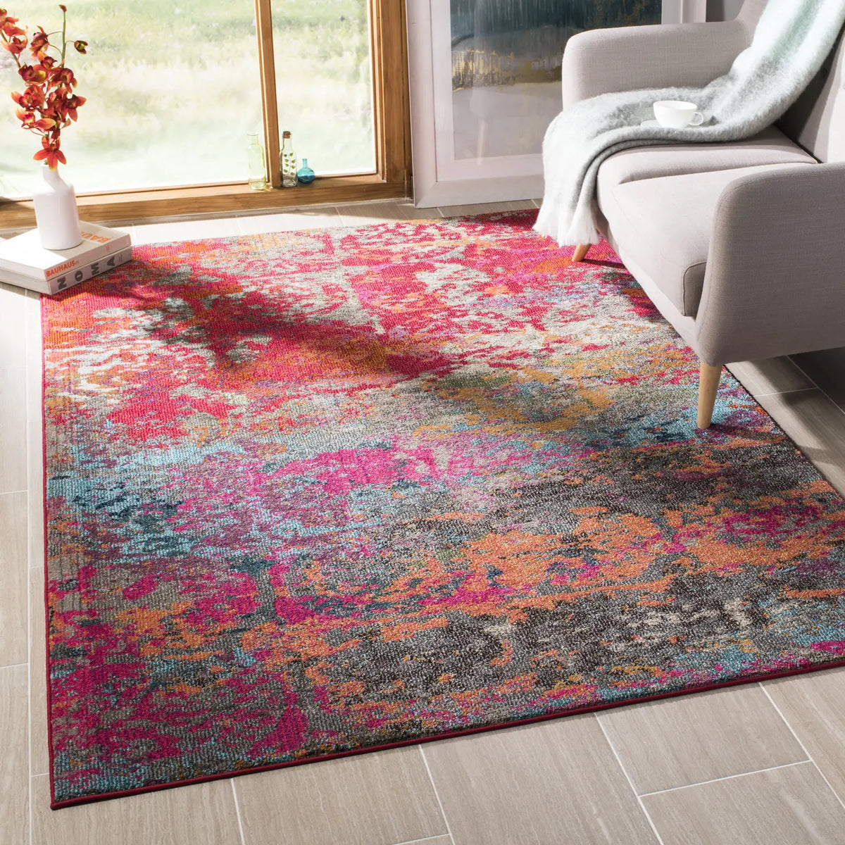 Safavieh Monaco 5'-1" x 7'-7" Rug in Fuchsia / Blue