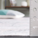 Safavieh Santa Monica 4'-0" x 6'-0" Rug in Ivory / Green