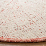 Safavieh Glamour 6'-0" x 6'-0" Rug in Pink / Ivory