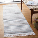 Safavieh Kilim 2'-3" x 8'-0" Rug in Ivory / Grey