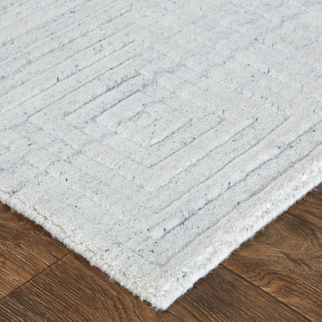 Feizy Redford 8670F White/Silver Rug.