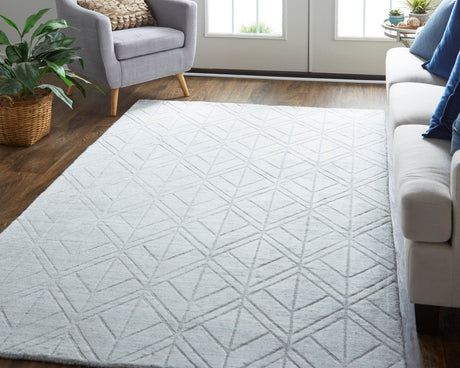 Feizy Redford 8847F White/Silver Rug.