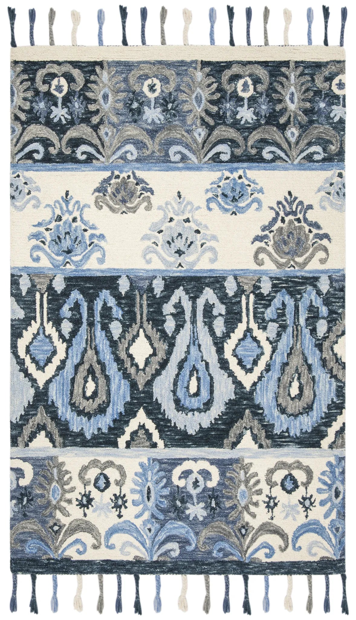 Safavieh Suzani 5'-0" x 8'-0" Rug in Blue / Ivory