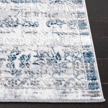 Safavieh Amelia 4'-5" x 6'-5" Rug in Grey / Blue