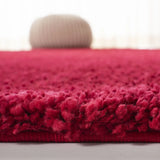 Safavieh August Shag 900 5'-3" x 7'-6" Rug in Red