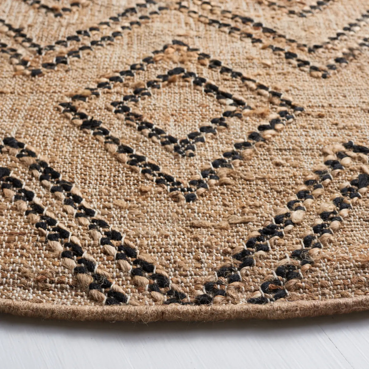 Safavieh Natural Fiber 6'-0" x 6'-0" Rug in Black / Natural