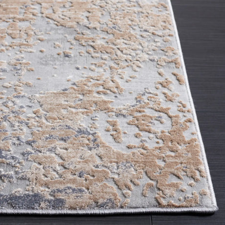 Safavieh Invista 5'-3" x 7'-6" Rug in Grey / Cream