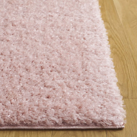 Safavieh Lindsay Shag 4'-0" x 6'-0" Rug in Pink