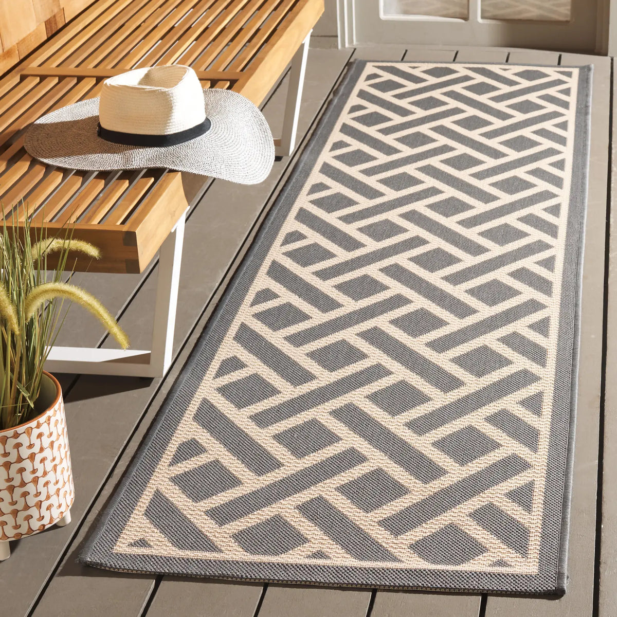 Safavieh Courtyard 2'-3" x 8'-0" Rug in Anthracite / Light Beige