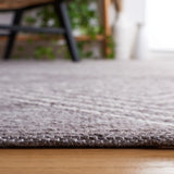 Safavieh Kilim 4'-0" x 6'-0" Rug in Grey / Ivory