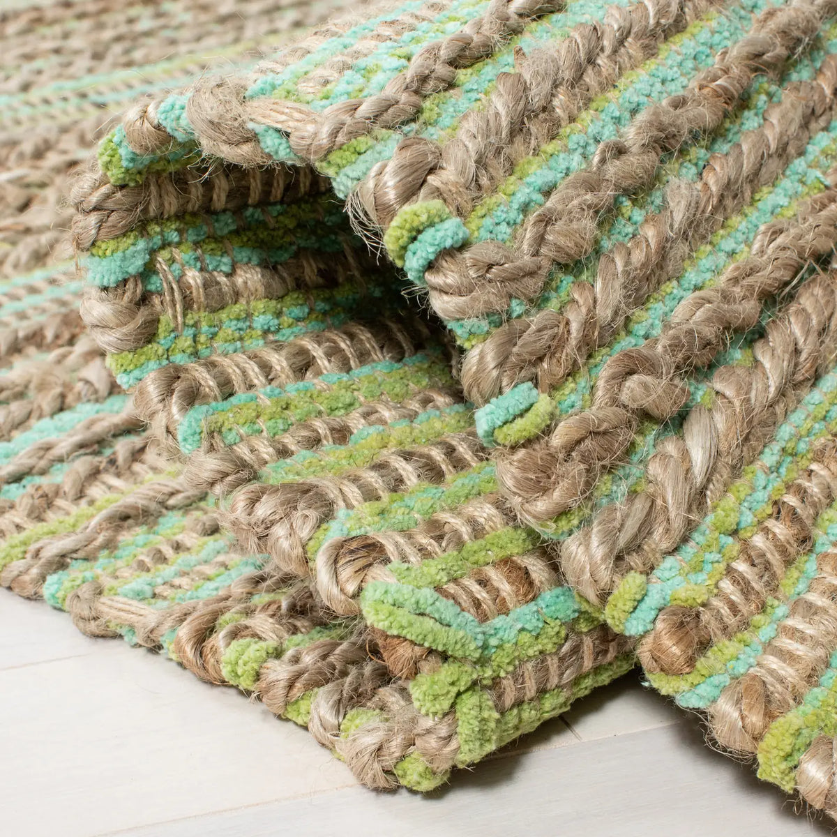 Safavieh Cape Cod 4'-0" x 6'-0" Rug in Green