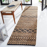 Safavieh Kilim 2'-3" x 7'-0" Rug in Natural / Black