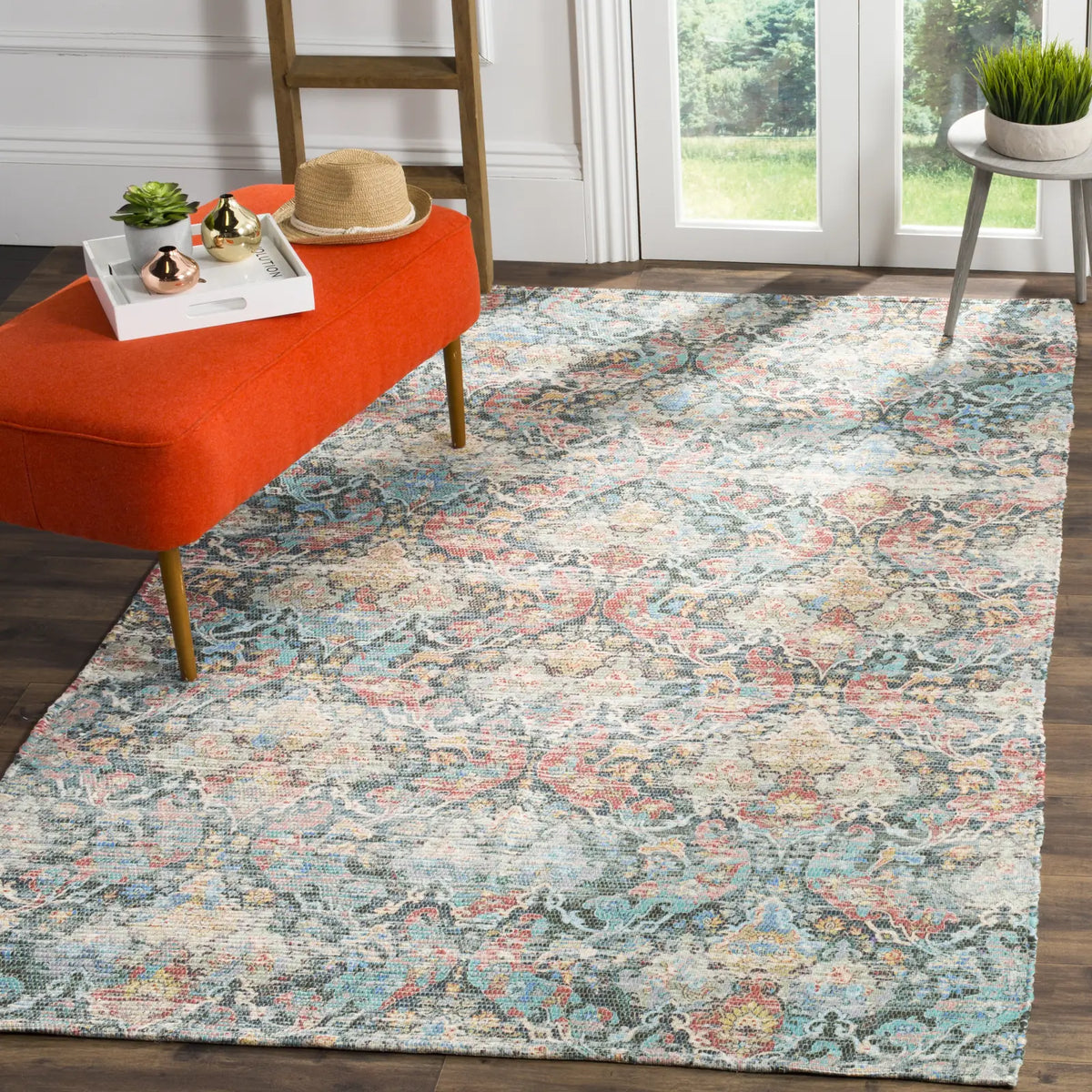 Safavieh Saffron 4'-0" x 6'-0" Rug in Coral / Aqua