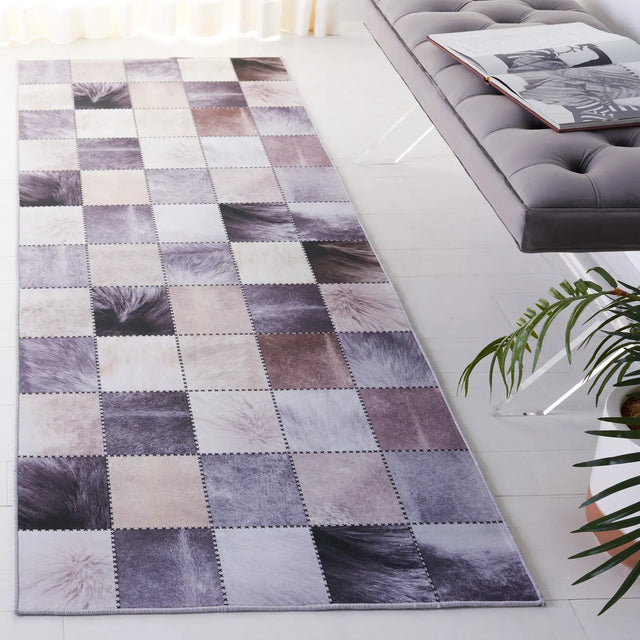 Safavieh Faux Hide 2'-6" x 8'-0" Rug in Beige / Grey
