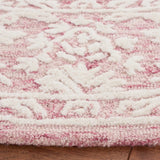 Safavieh Metro 6'-0" x 6'-0" Rug in Pink / Ivory