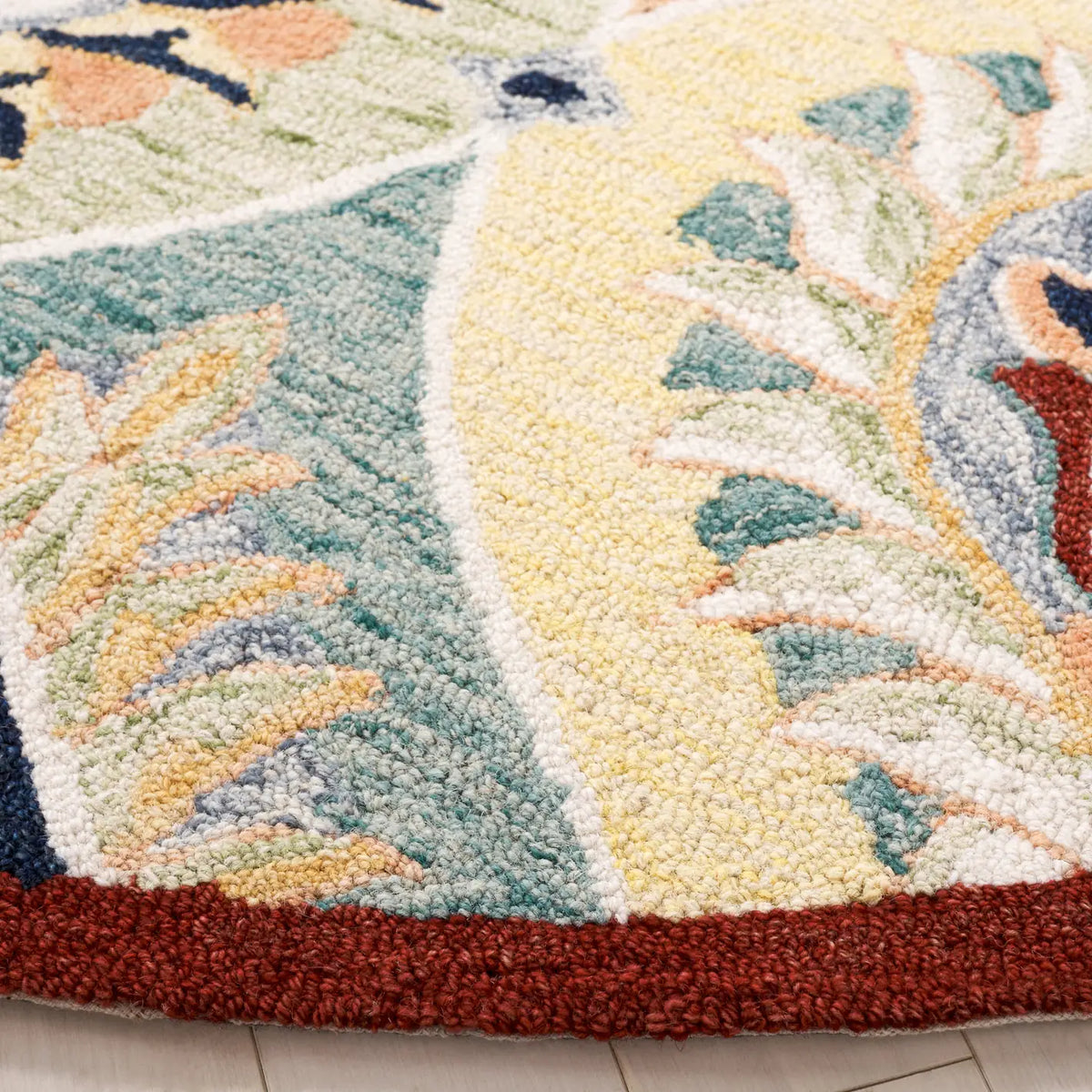 Safavieh Heritage 6'-0" x 6'-0" Rug in Green / Rust